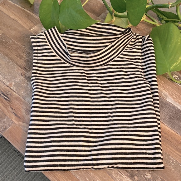 Madewell Tank Top - Picture 1 of 3
